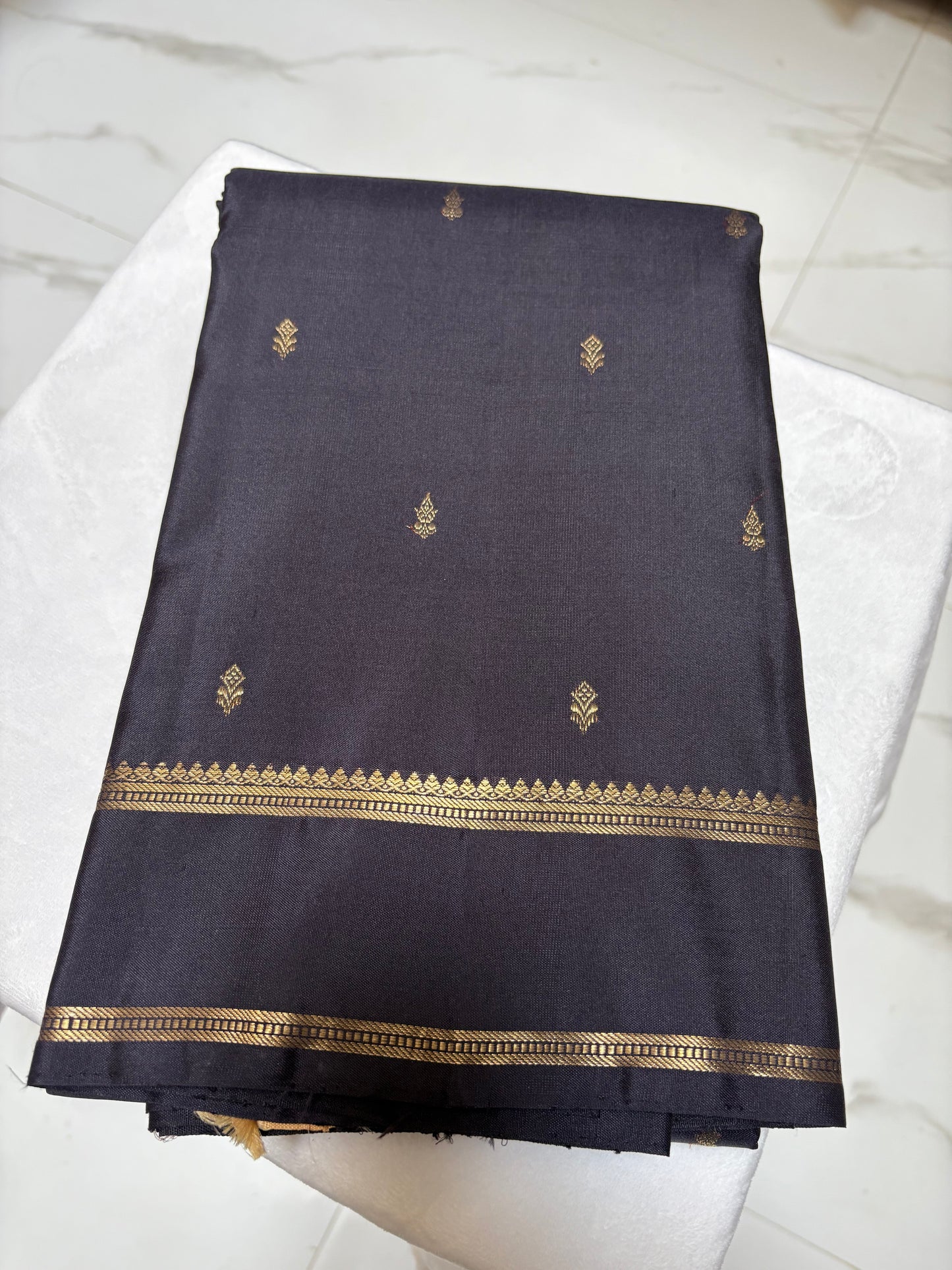 New age vintage Collection Saree code:- NAWC1