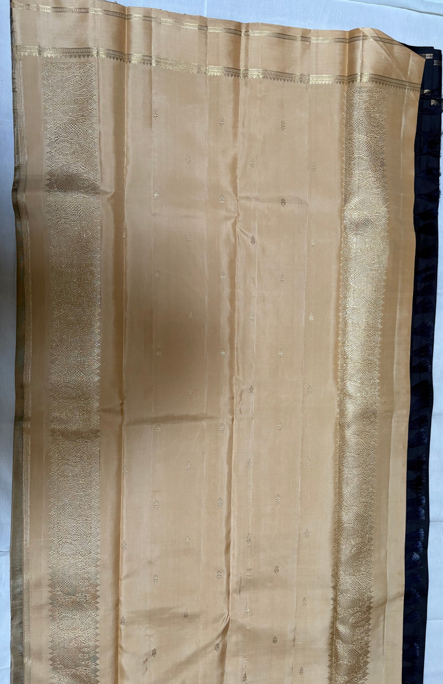 New age vintage Collection Saree code:- NAWC1