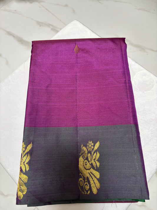 Kanjivaram Light weight collection Saree code:-KTLW4